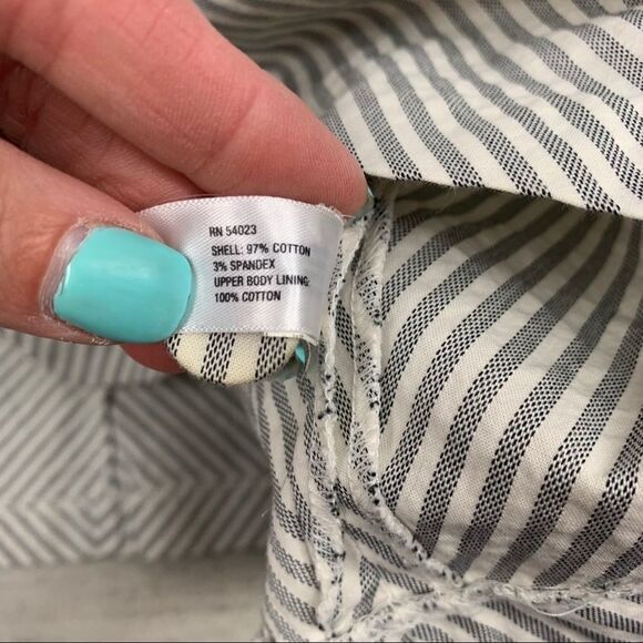 Gap Strapless Button-Front Sundress Size 6 White & Gray Stripe - Picture 3 of 10